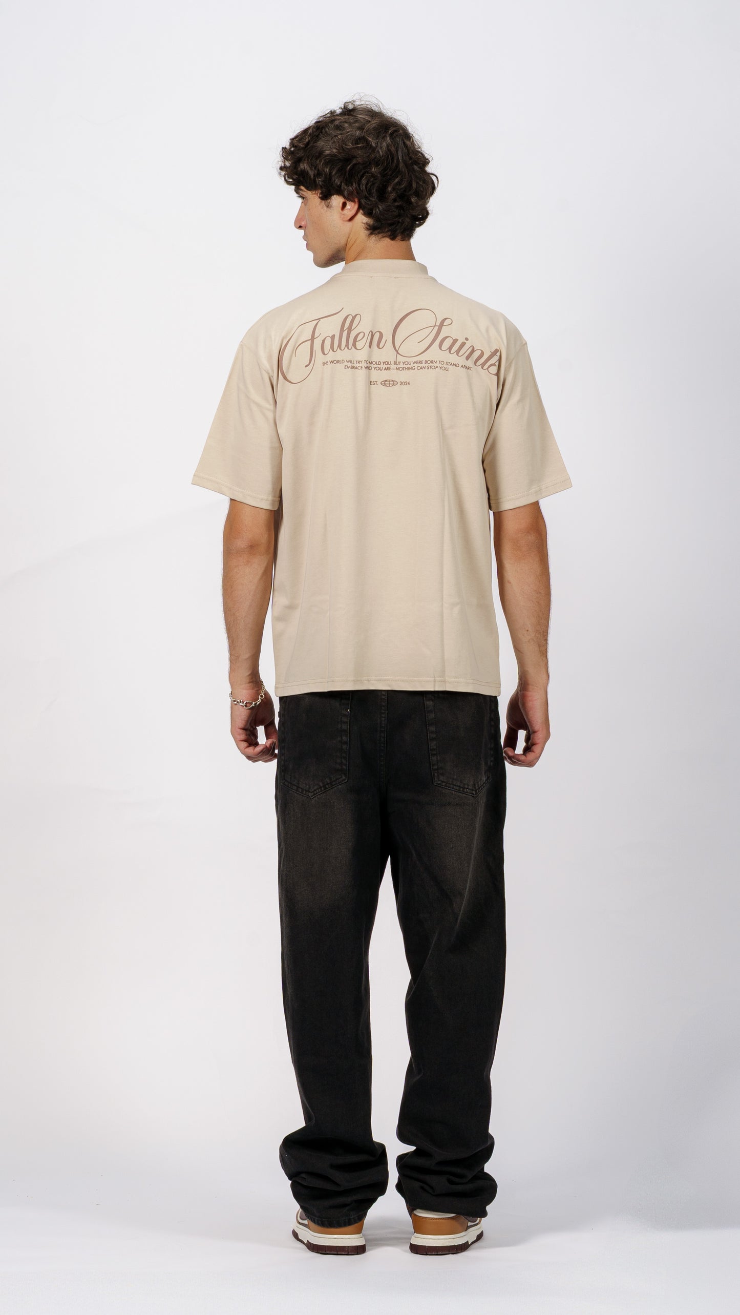Sinners Tee in Beige