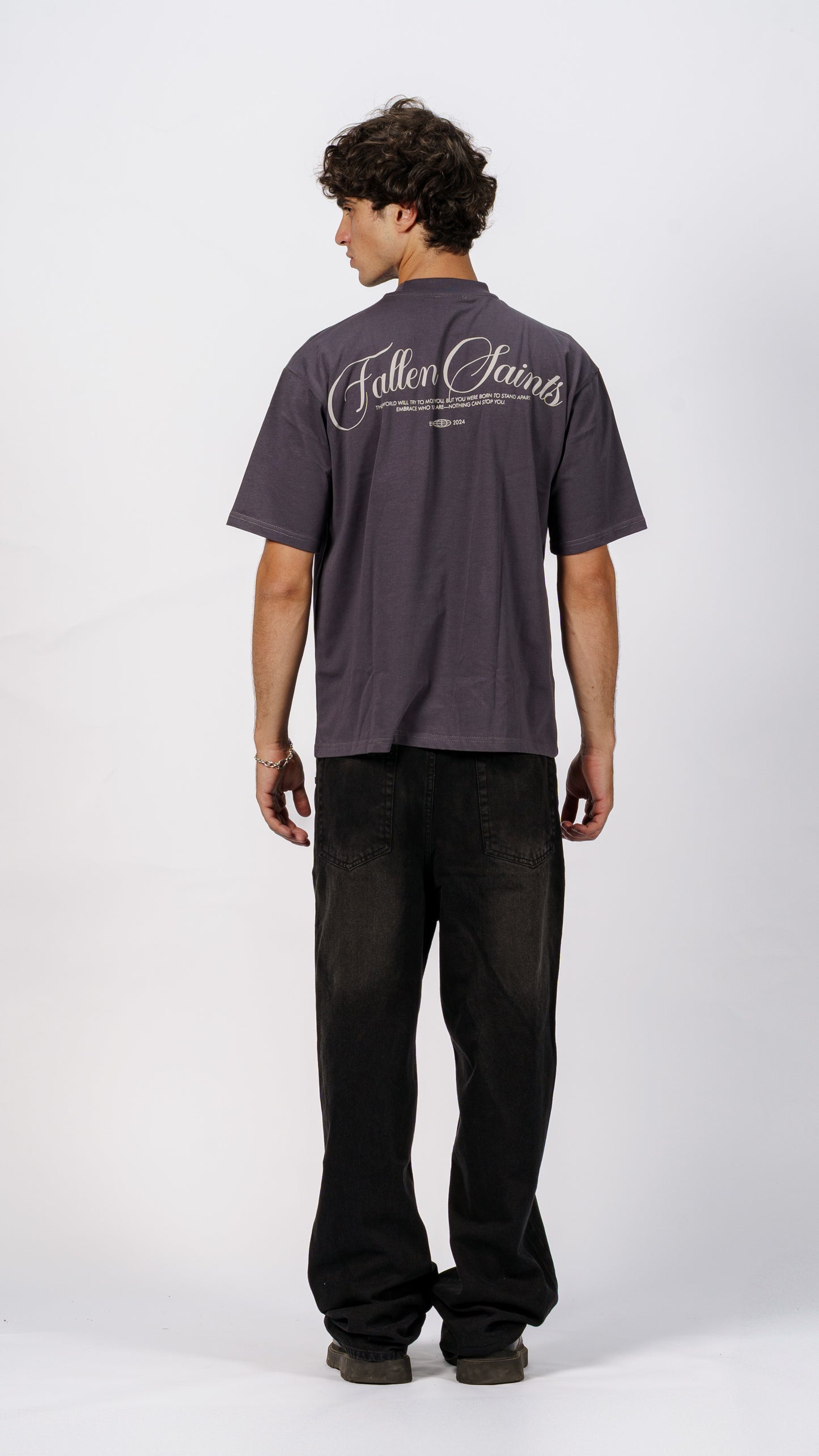 Sinners Tee in Dark Grey