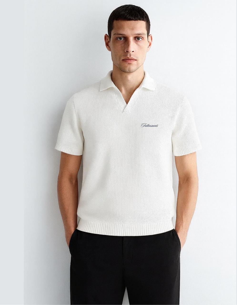 Knitted polo in white