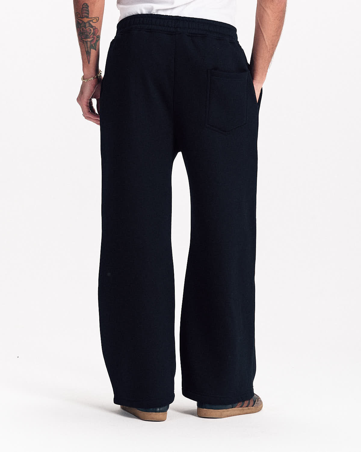 FOF Sweatpants in Black