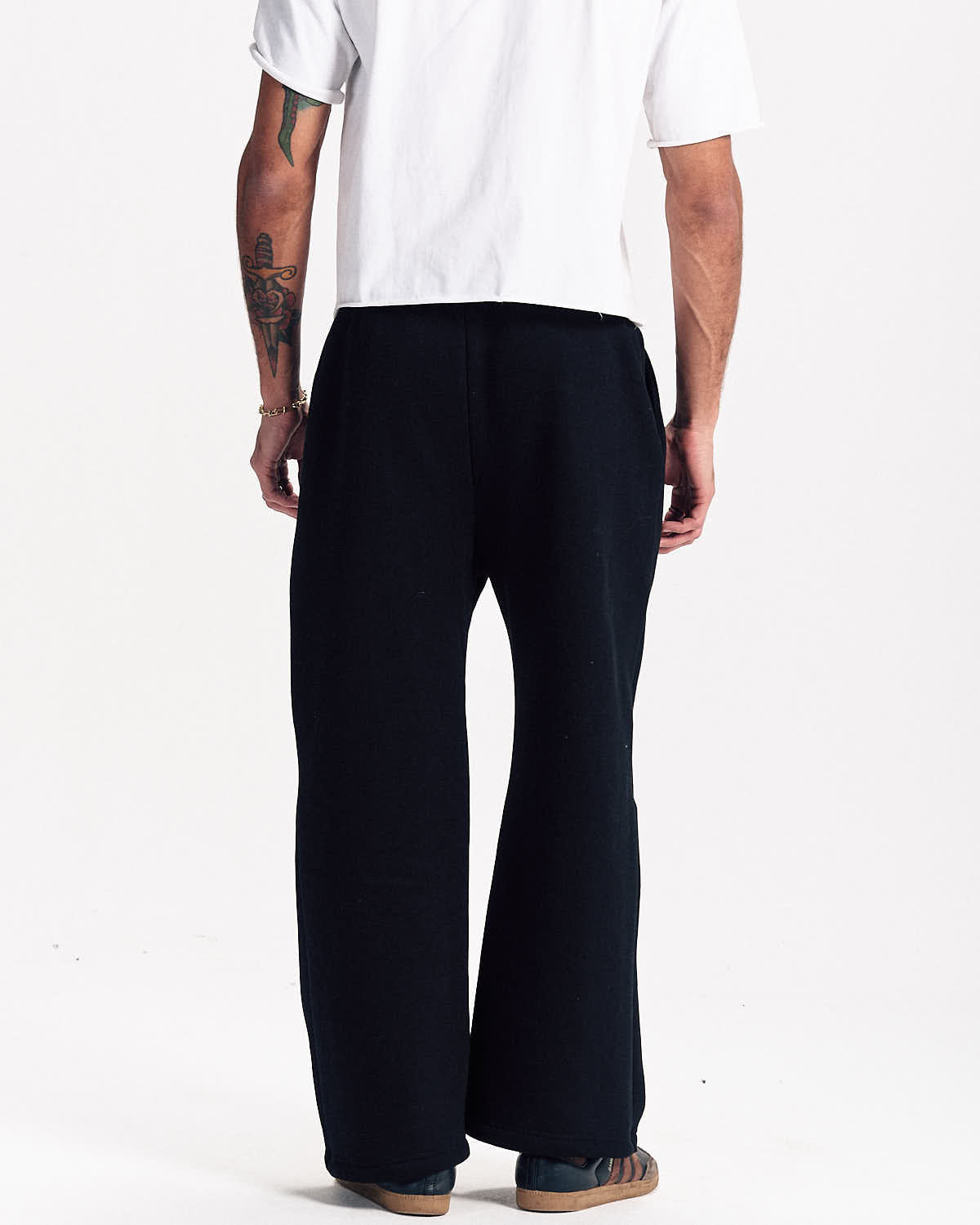Signature Sweatpants in Black