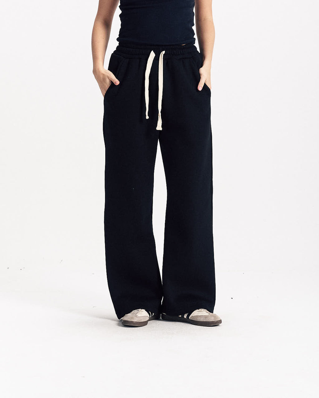 Signature Sweatpants in Black