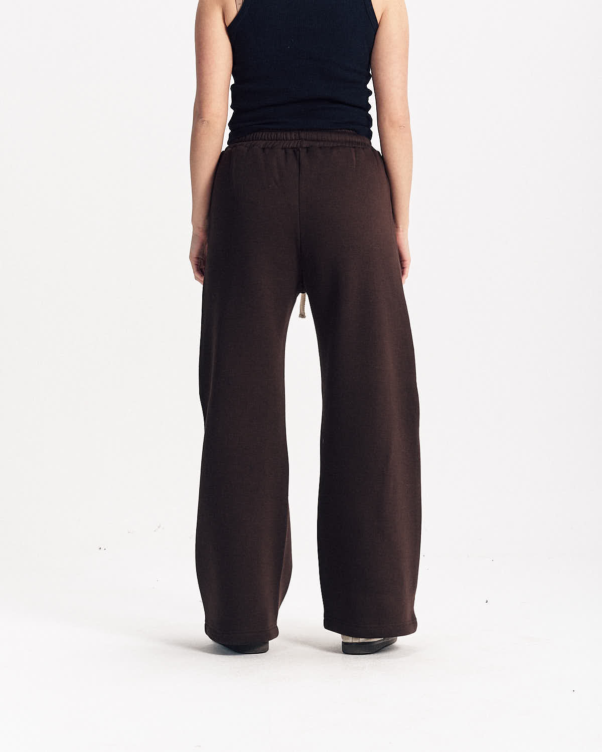 Signature Sweatpants in Brown